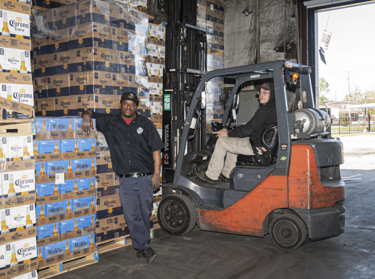 Distribution warehouse with stacked beverage pallets